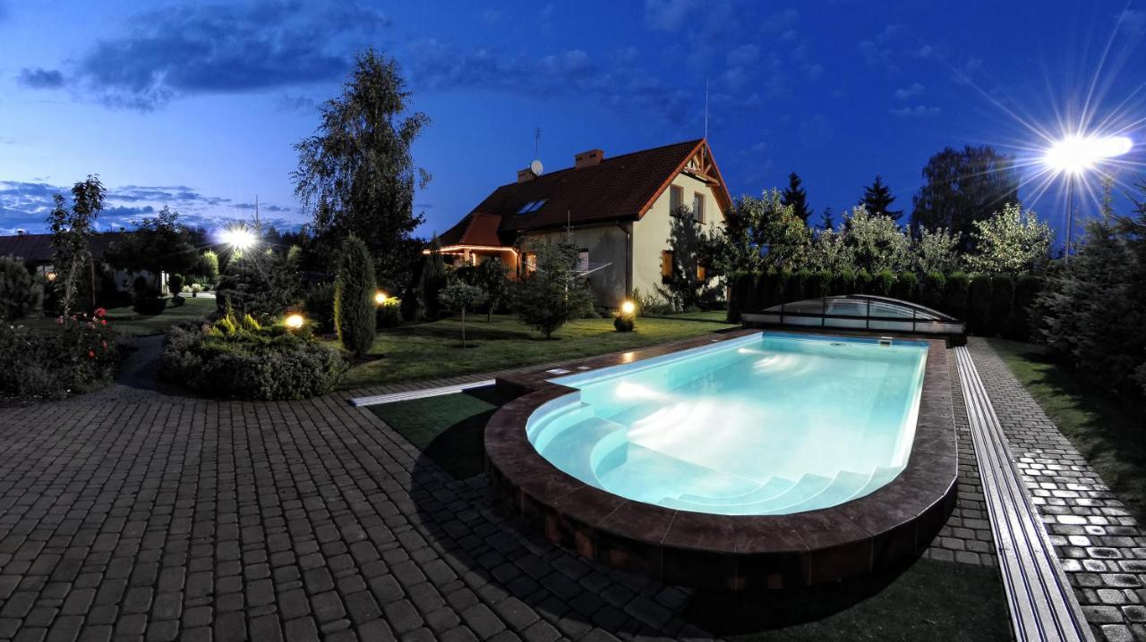 Szumi Las Events & Apartments Regimin Zewnętrze zdjęcie